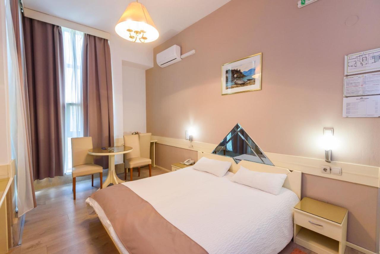 Hotel MB Metković Buitenkant foto