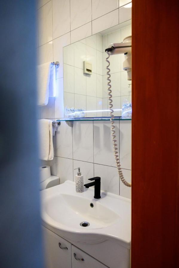 Hotel MB Metković Buitenkant foto